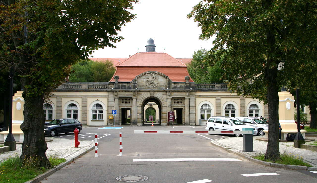 Portal des Klinikums St. Georg in Leipzig Eutritzsch