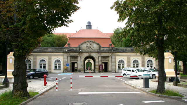 Portal des Klinikums St. Georg in Leipzig Eutritzsch